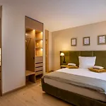Onebavariahomes アパートホテル 4*